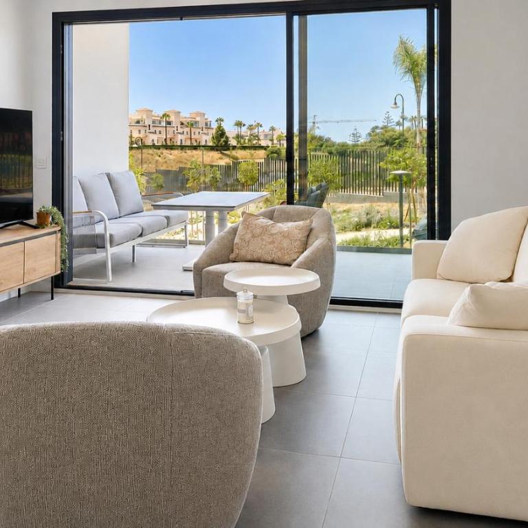 Stylish apartment with access to pool, gym & padel - Appartamento con Balcone - 11