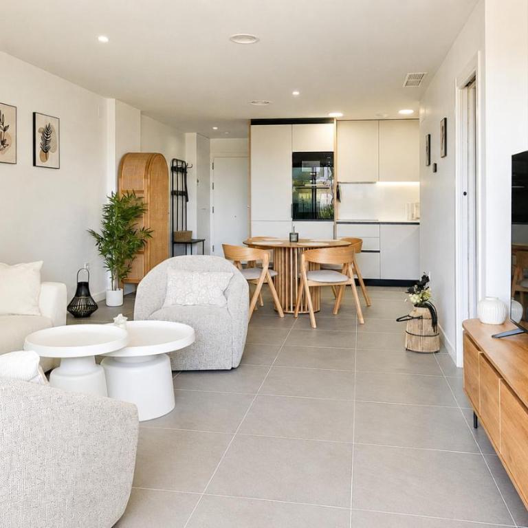 Stylish apartment with access to pool, gym & padel - Appartamento con Balcone - 12