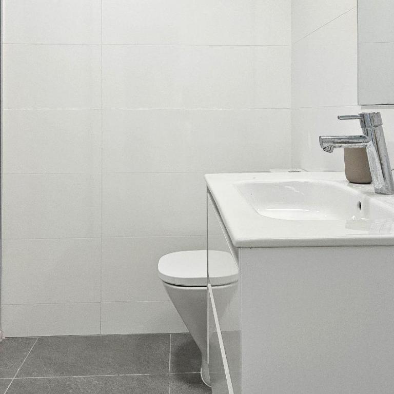 Stylish apartment with access to pool, gym & padel - Appartamento con Balcone - 27