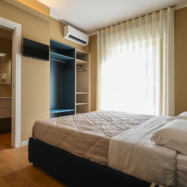 Me Too Exclusive Apartments - Levante Rooms - Camera Matrimoniale con Balcone - 5