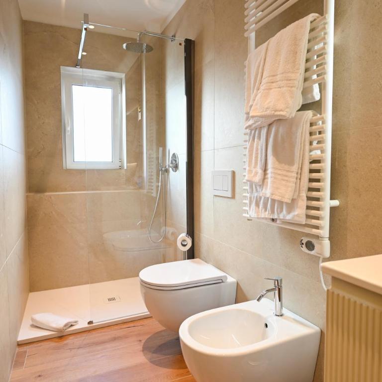 Me Too Exclusive Apartments - Levante Rooms - Camera Matrimoniale Deluxe con Balcone - 10
