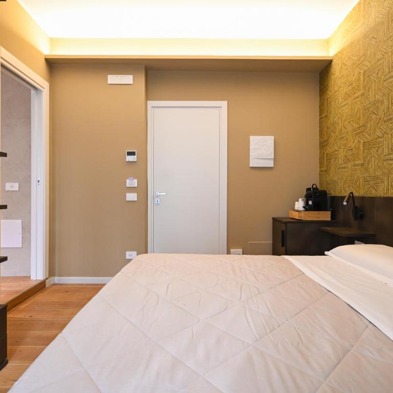 Me Too Exclusive Apartments - Levante Rooms - Camera Matrimoniale Deluxe con Balcone - 6