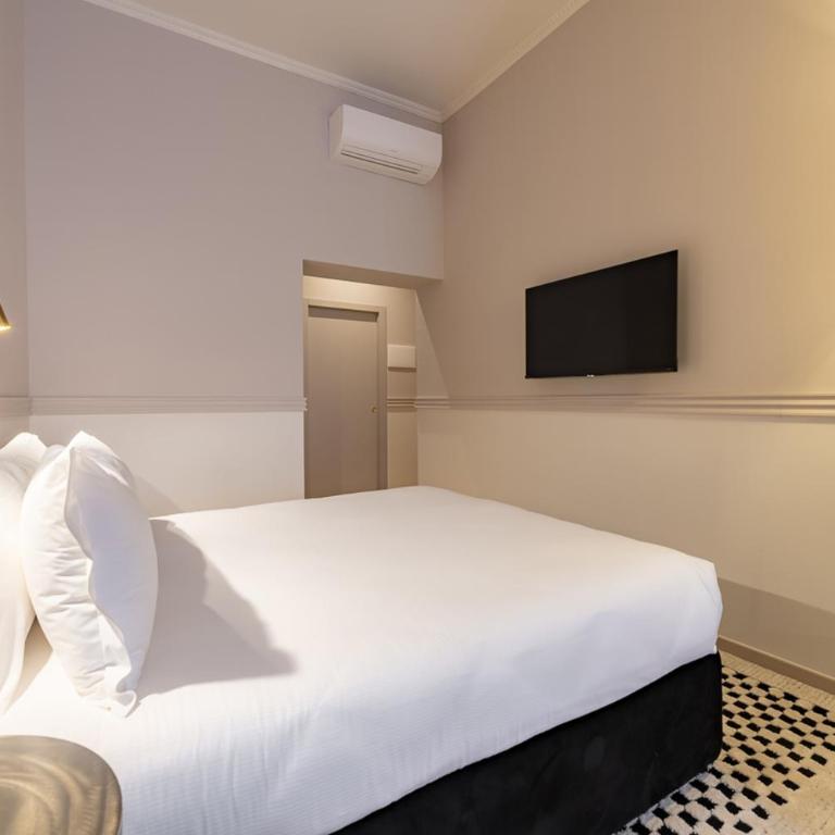 Agnello Suites by Brera Apartments - Camera Matrimoniale - 10