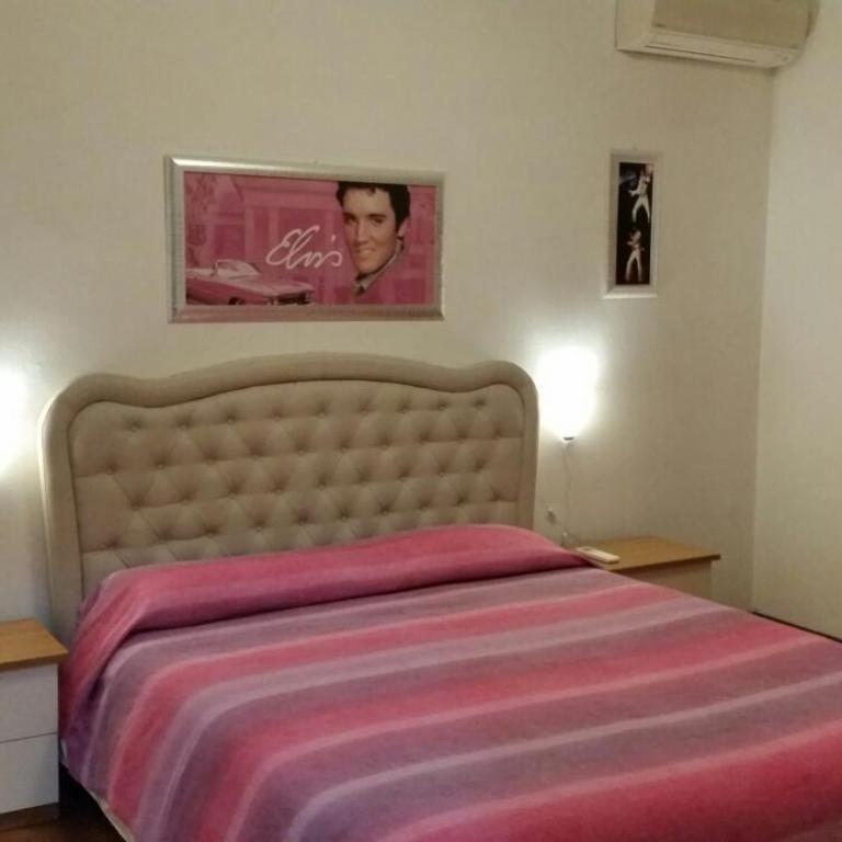 B&B Holidays Artisti - Camera Quadrupla con Bagno Privato - 8