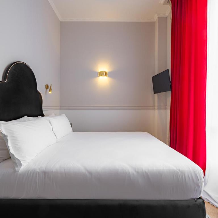 Agnello Suites by Brera Apartments - Camera Matrimoniale con Balcone - 9