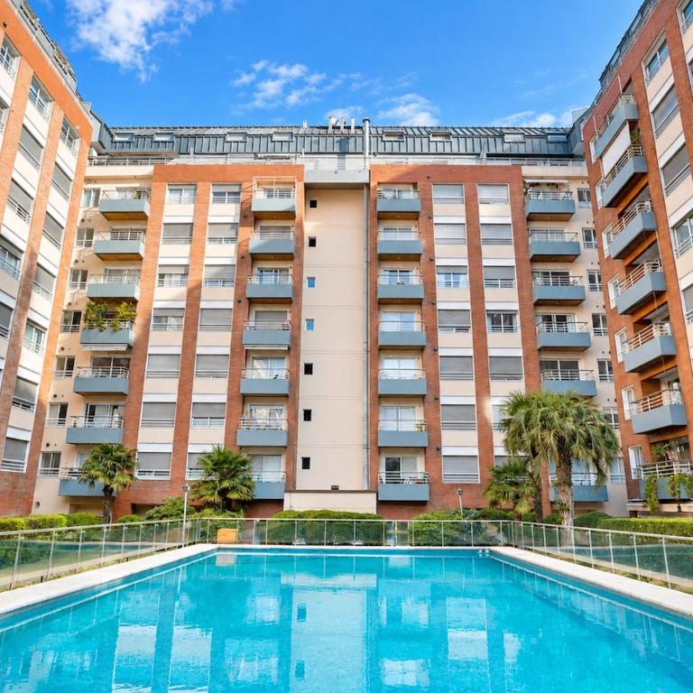 Bright duplex overlooking pools and park - Apartamento de 2 dormitorios - 7