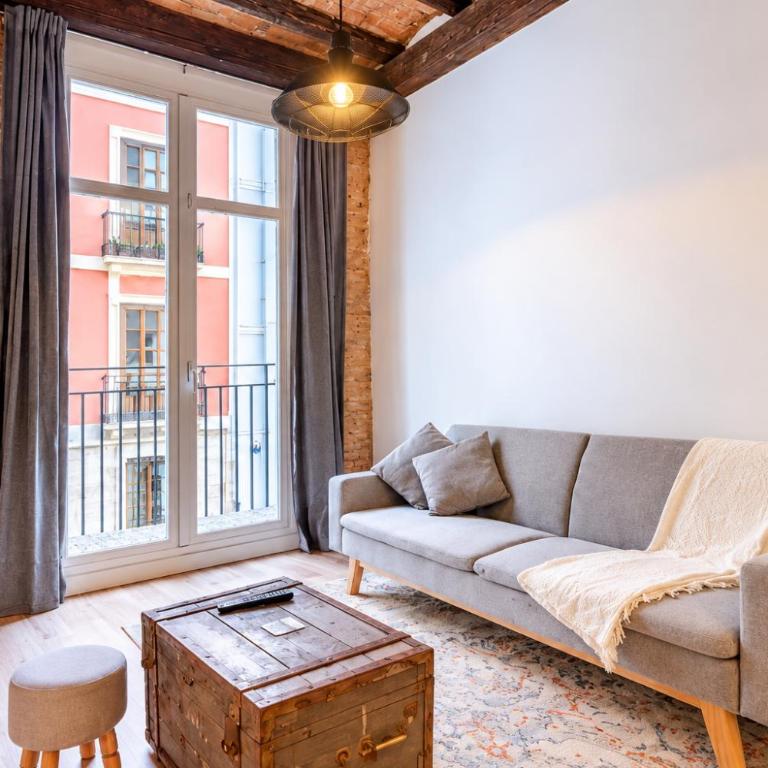 Experience Timeless Elegance - Appartamento con 2 Camere da Letto - 5