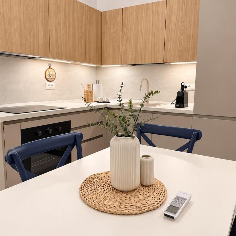 Stella Apartment Elegance in the heart of Trieste - Appartamento con 2 Camere da Letto e Vista Città - 6