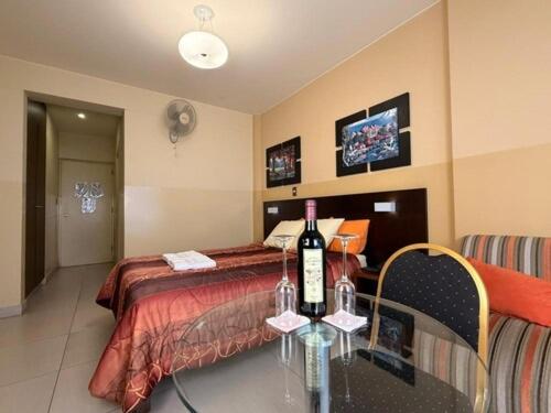 Reyna Hotel - Habitación Deluxe - 1 cama grande - 1