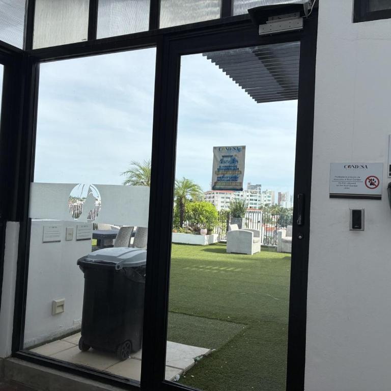 Cerca de la Playa, en el corazon de la Zona Dorada - Apartamento - 22