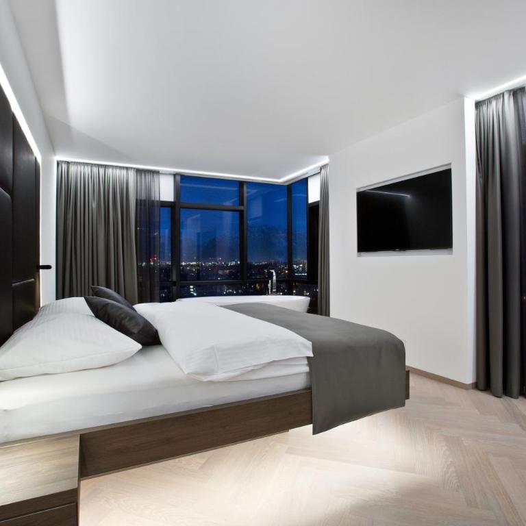 COOL MAMA Hotel Salzburg - Executive Doppelzimmer mit Blick auf Salzburg - 10