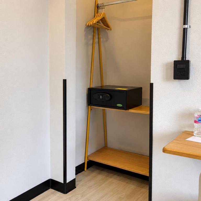 Hotel Escala Plaza Garibaldi - Standard Zimmer mit Queensize-Bett - 4