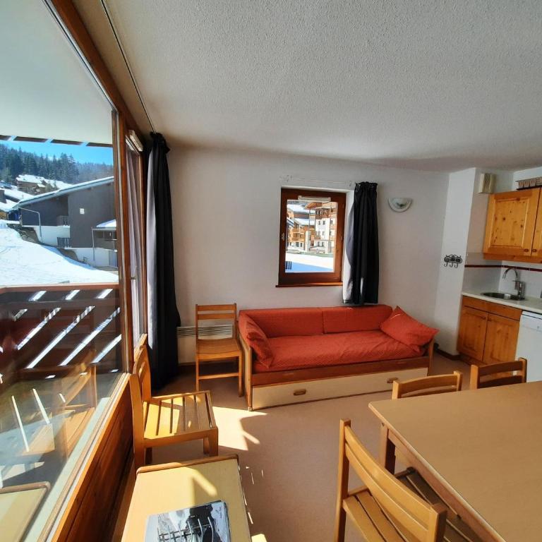 3 Pièces au pied des pistes - Morillon 1100, 6-7 pers, TV - Apartment mit 2 Schlafzimmern - 1