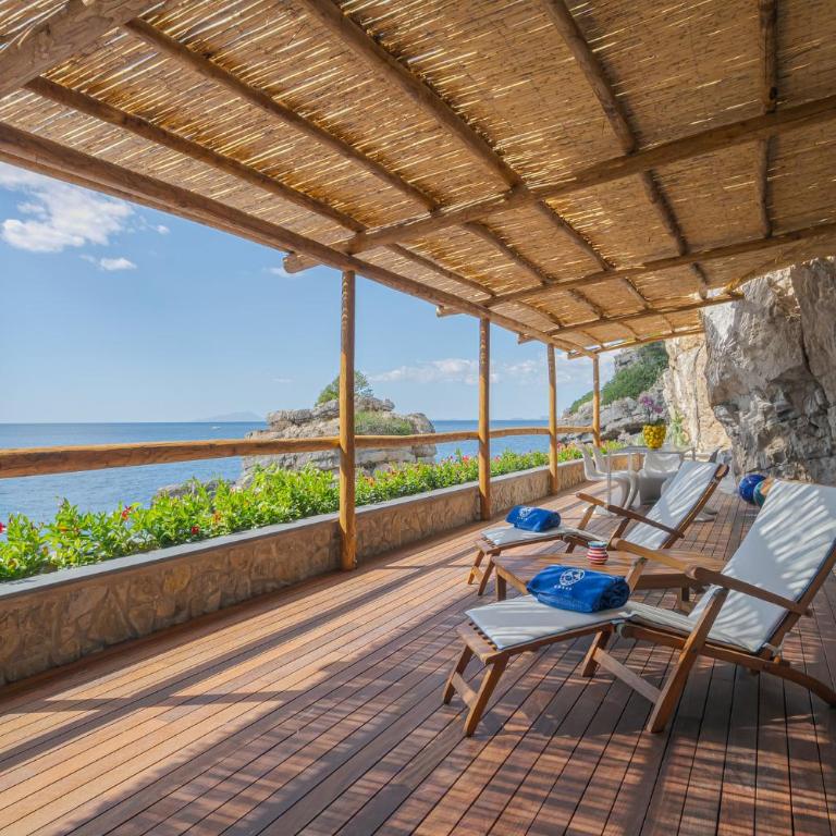 Hotel Capo La Gala & Wellness - Camera Matrimoniale con Vista Mare - 7