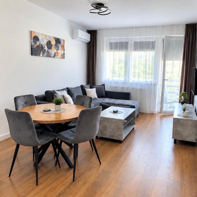 Apartment VIP - One-Bedroom Apartment - 2