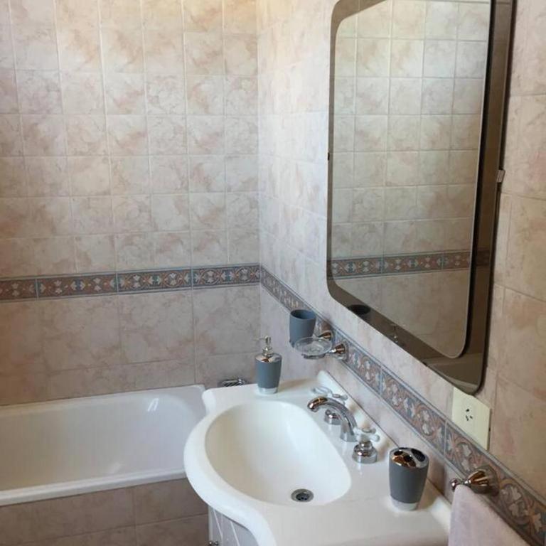 Casa con excelente vista en Bariloche maximo 8 pax - Habitación Doble con vistas al parque - 18