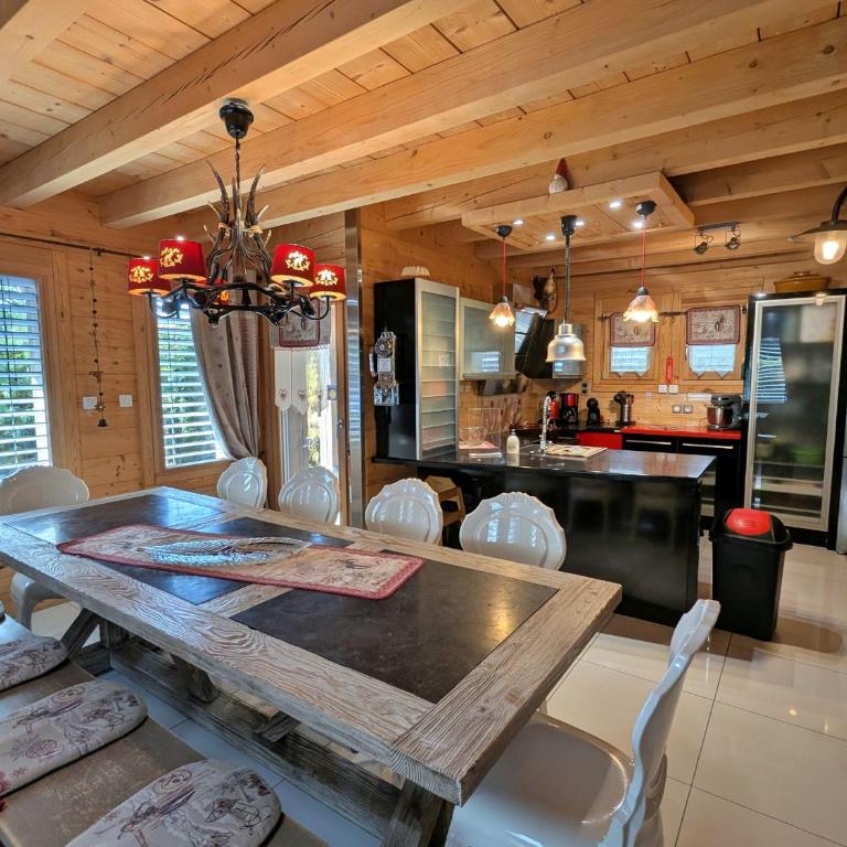 Chalet chaleureux - 9 pers. - Maison 4 Chambres - 3
