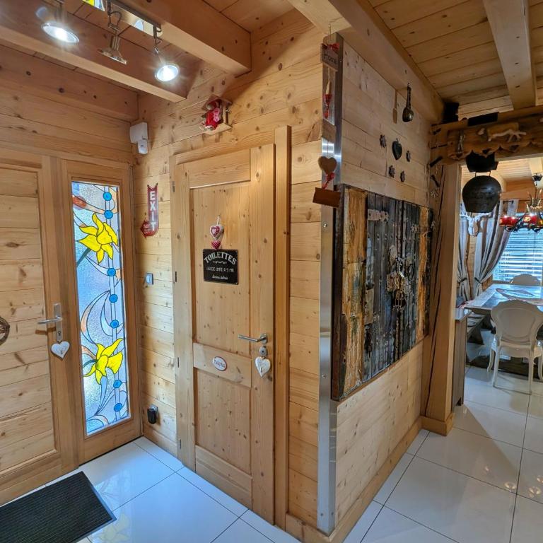 Chalet chaleureux - 9 pers. - Maison 4 Chambres - 18