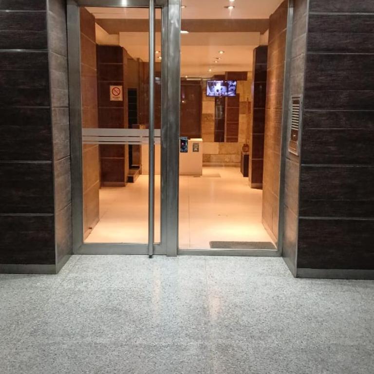 2 ambientes CENTRO,CASINO,y PLAYA, Cochera OPCIONAL en edificio, 3Y4 pers 150MTS DEL MAR - One-Bedroom Deluxe Apartment - 2