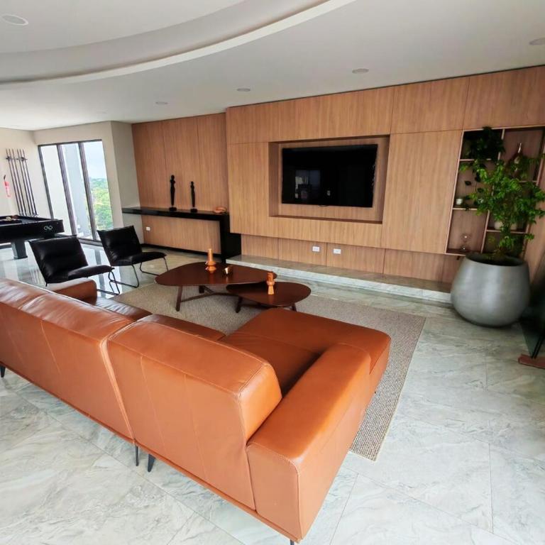 Moderno Oasis con piscina y gym en Equipetrol - Apartamento de 2 dormitorios - 16