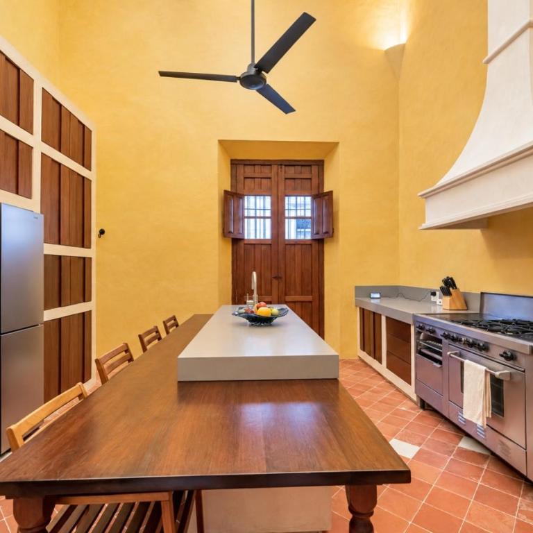 Colonial Oasis Pool 4BR Rooftop Garage - Casa - 66