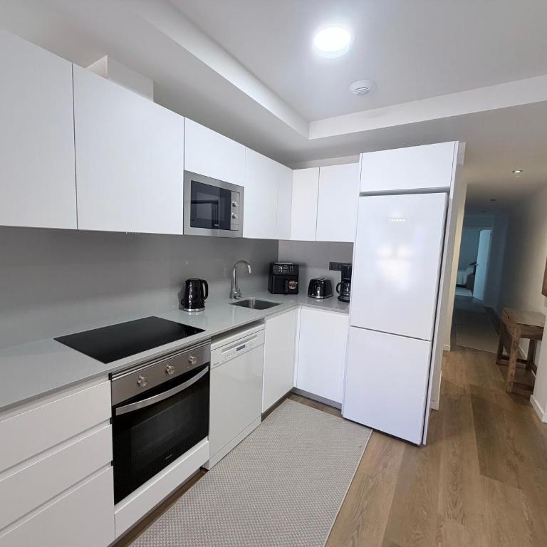 New Spacious 2BR Apartment - Las Canteras Beach - Side Sea View - 2 Bathrooms - AC - Parking - Appartamento con 2 Camere da Letto - 14