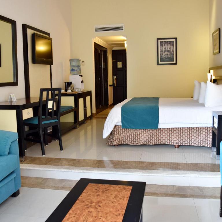 Sandos Playacar All Inclusive - Hacienda Junior Suite - 4