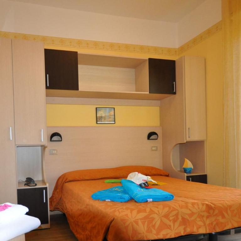 Hotel Festival - Doppel- oder Zweibettzimmer - 1