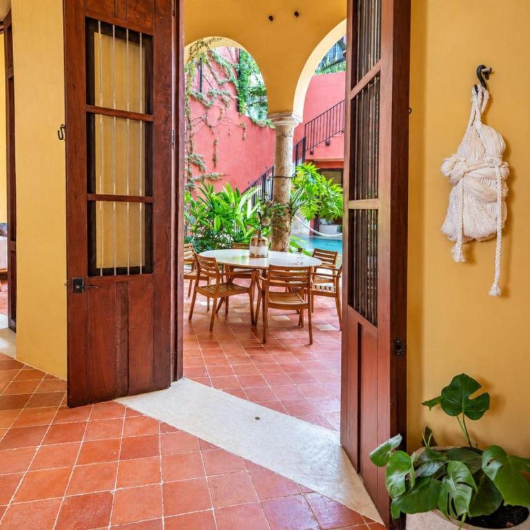 Colonial Oasis Pool 4BR Rooftop Garage - Casa - 68