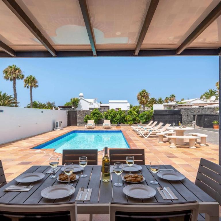 Villa Yeray by Villa Plus - Villa - 4