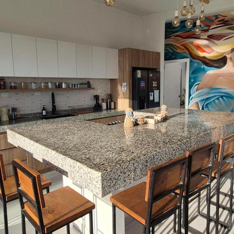 HERMOSA CASA CON PISCINA FRENTE AL MAR - PRIMERA FILA - Casa de 6 dormitorios - 29