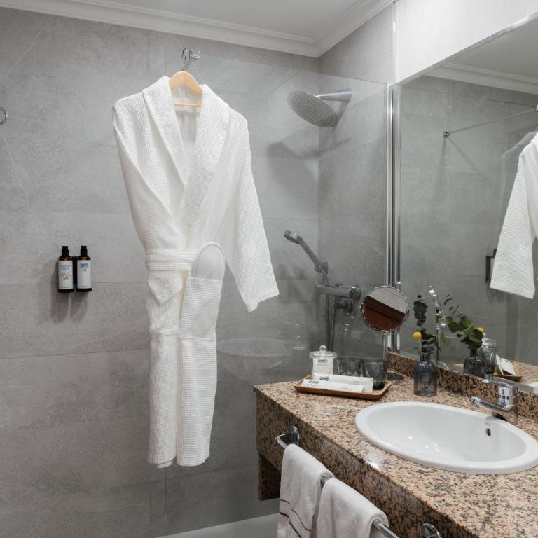 Hotel Santiago Plaza, Affiliated by Meliá - Habitación Superior - 3