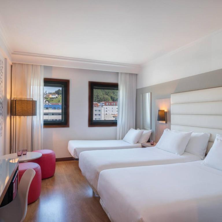 Hotel Santiago Plaza, Affiliated by Meliá - Habitación Triple - 1
