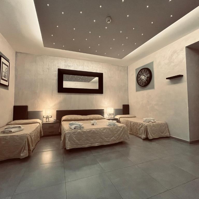 Hotel Alinari - Camera Quadrupla - 6