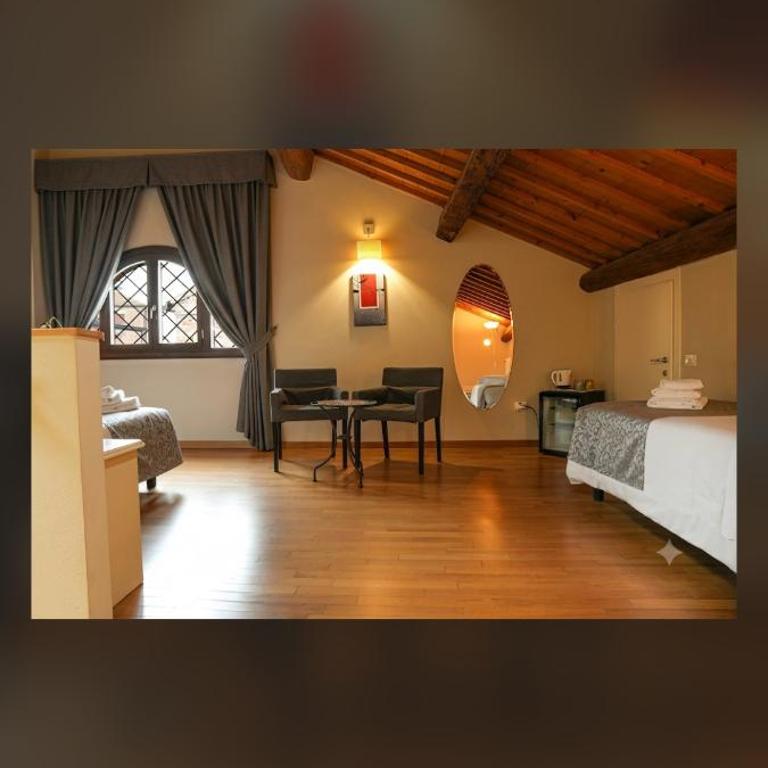 Honey Rooms Ferrara - Camera Tripla Superior - 24