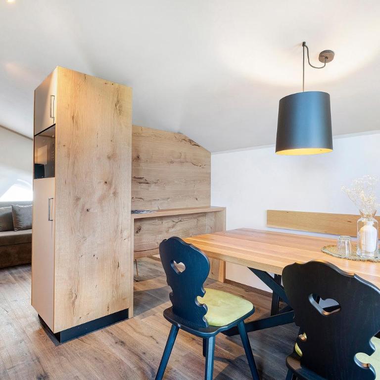 Angerle Alm Apt Latemar - Deluxe-Apartment mit 2 Schlafzimmern und Gartenblick - 4