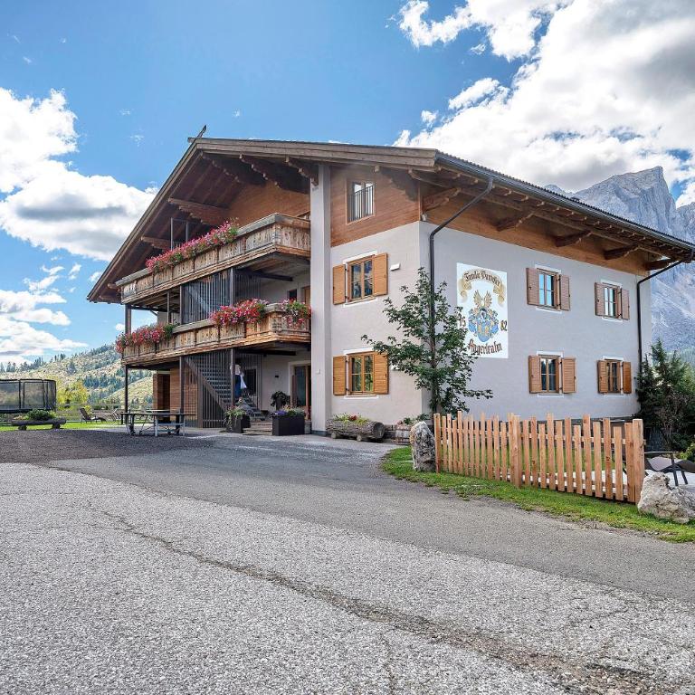 Angerle Alm Apt Latemar - Deluxe-Apartment mit 2 Schlafzimmern und Gartenblick - 1
