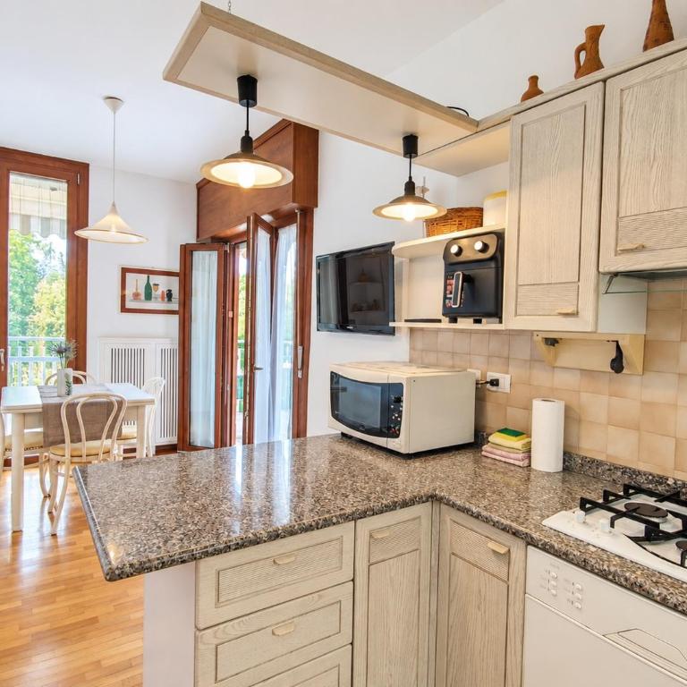 BookingPeschiera del Garda - Appartamento con 3 Camere da Letto e con Balcone - 7