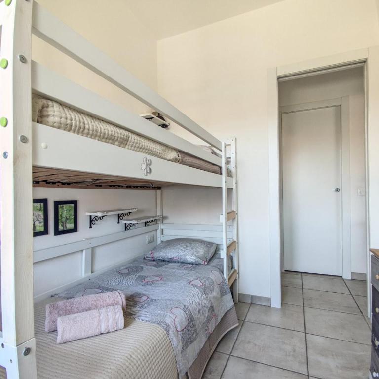 BookingPeschiera del Garda - Appartamento con 2 Camere da Letto e Balcone - 6