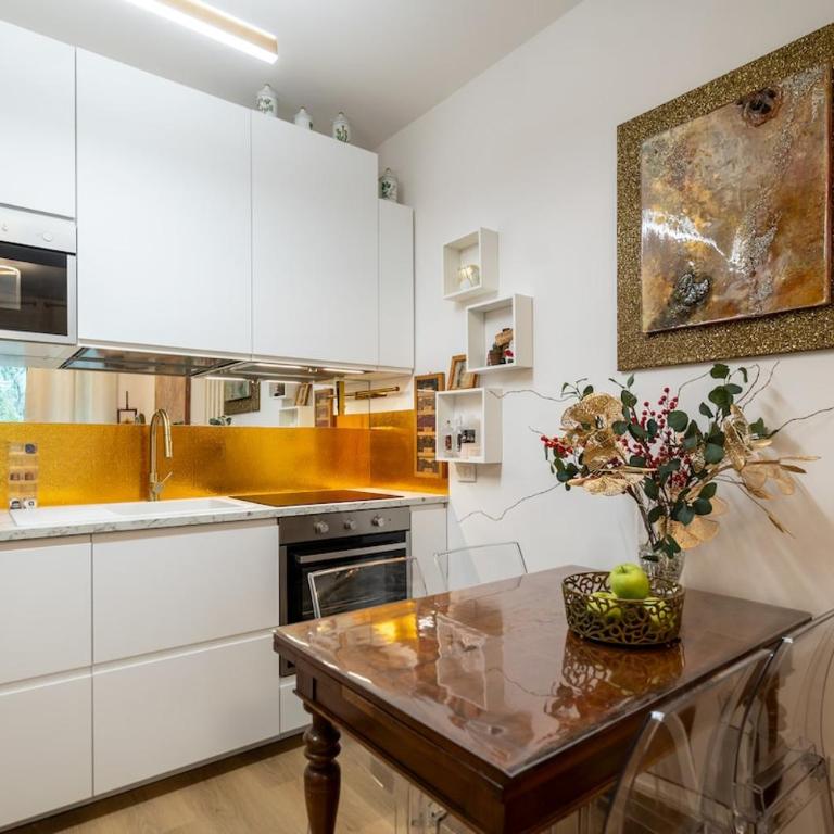 Como Elite Apartment with Wi-Fi and a larger balcony - Apartment mit 1 Schlafzimmer - 5