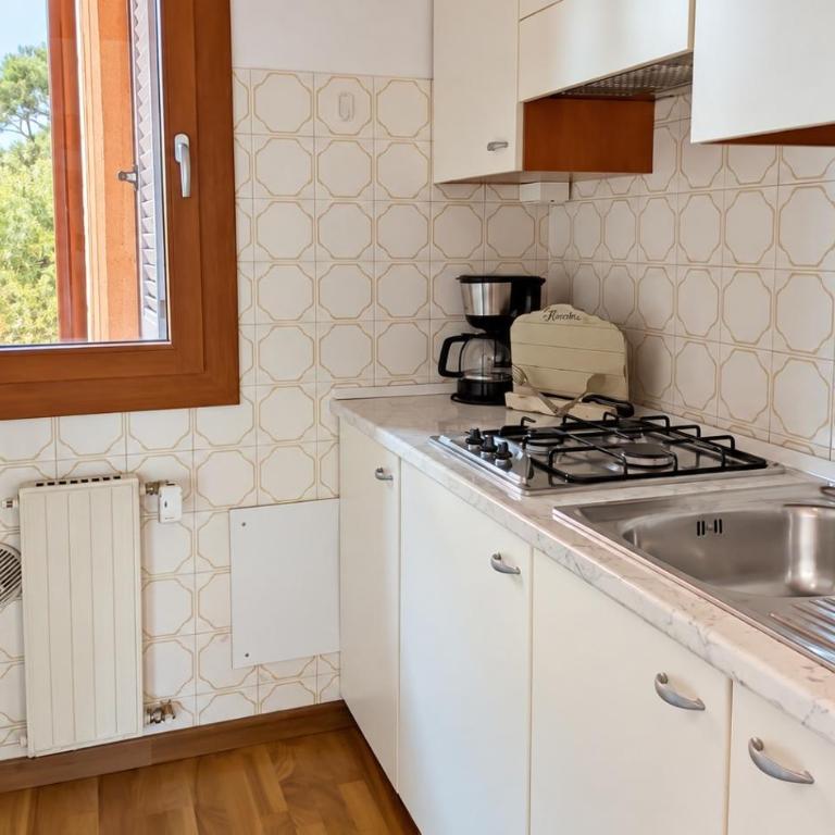 Last Minute Booking - Appartamento con Balcone - 4