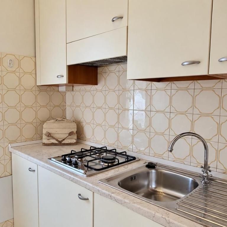 Last Minute Booking - Appartamento con Balcone - 11