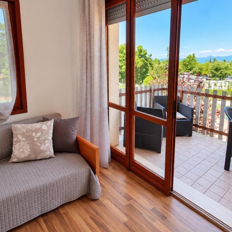 Last Minute Booking - Appartamento con Balcone - 1