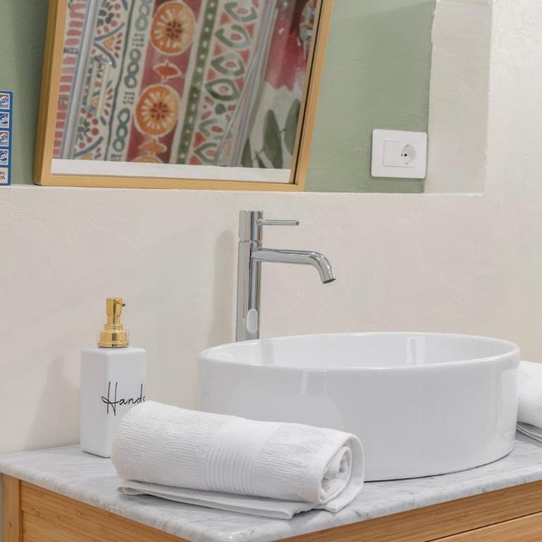 Lulahome - Appartamento Superior con 1 Camera da Letto e Balcone - 14