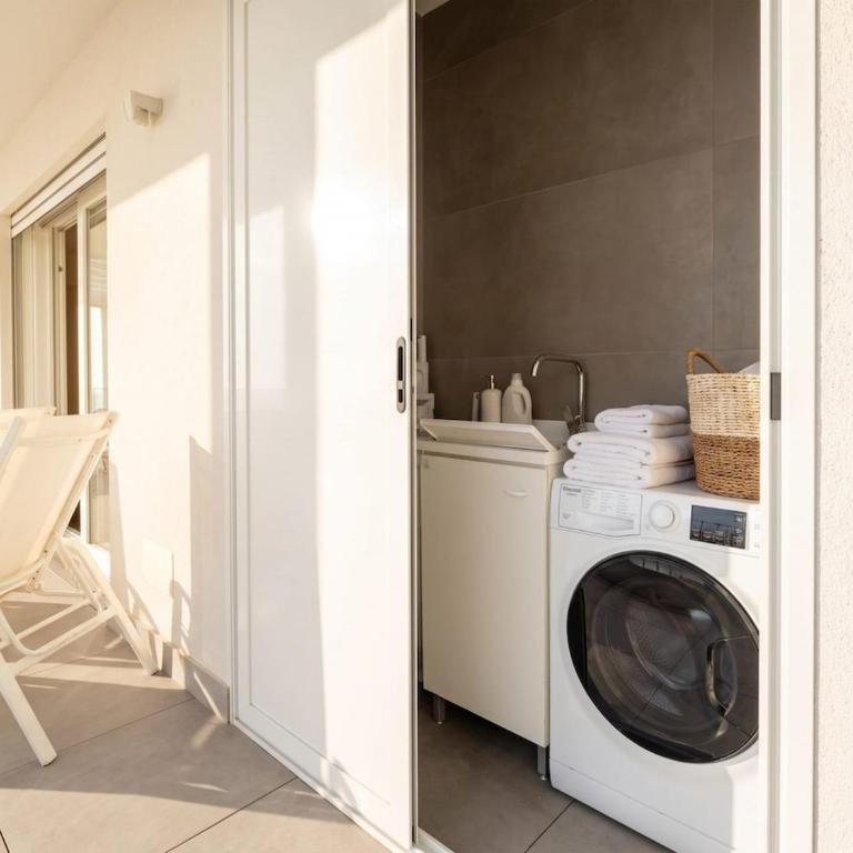 Dimora San Francesco Seaview Terrace with Parking - Appartamento con 2 Camere da Letto - 25