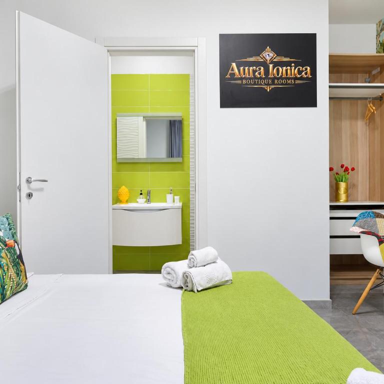 Aura Charme Rooms - Camera Tripla Luxury - 5