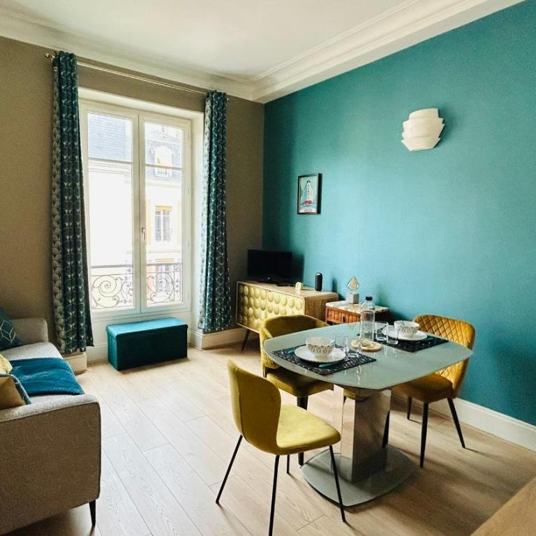 L'Ambassadeur - Studio chic au Cœur du Triangle D'Or - One-Bedroom Apartment - 11