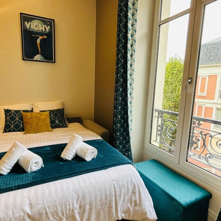 L'Ambassadeur - Studio chic au Cœur du Triangle D'Or - One-Bedroom Apartment - 2