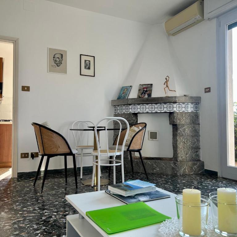 Dimora Liberty - Appartamento con 2 Camere da Letto e Vista Lago - 17