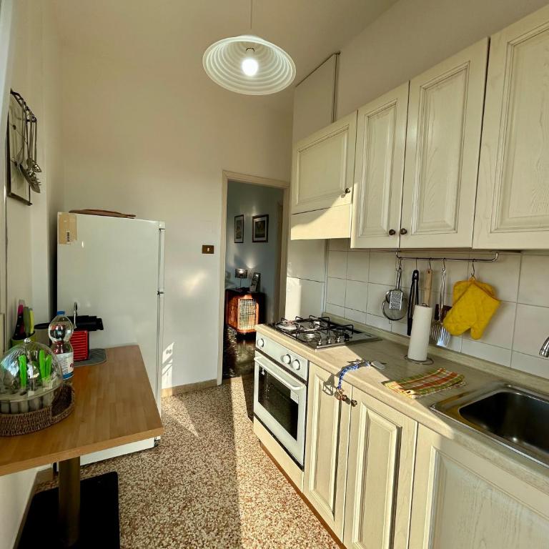 Dimora Liberty - Appartamento con 2 Camere da Letto e Vista Lago - 19